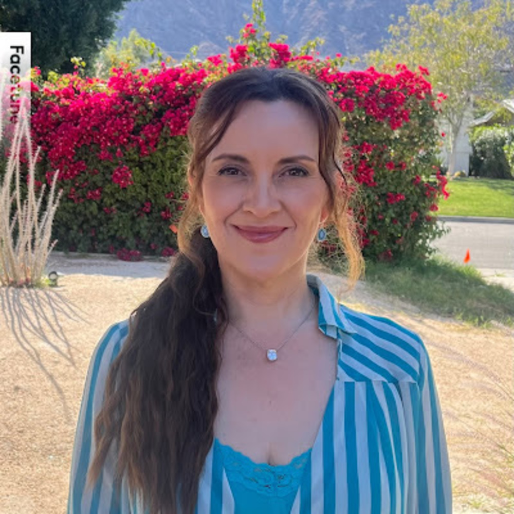 Meet your Posher, Daniela